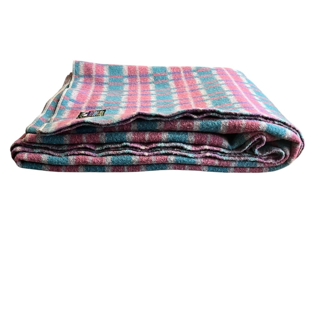 Vintage Traverse Bay Woolen Co Wool Blanket 56x81 Plaid Pink Aqua Purple USA - Picture 8 of 10